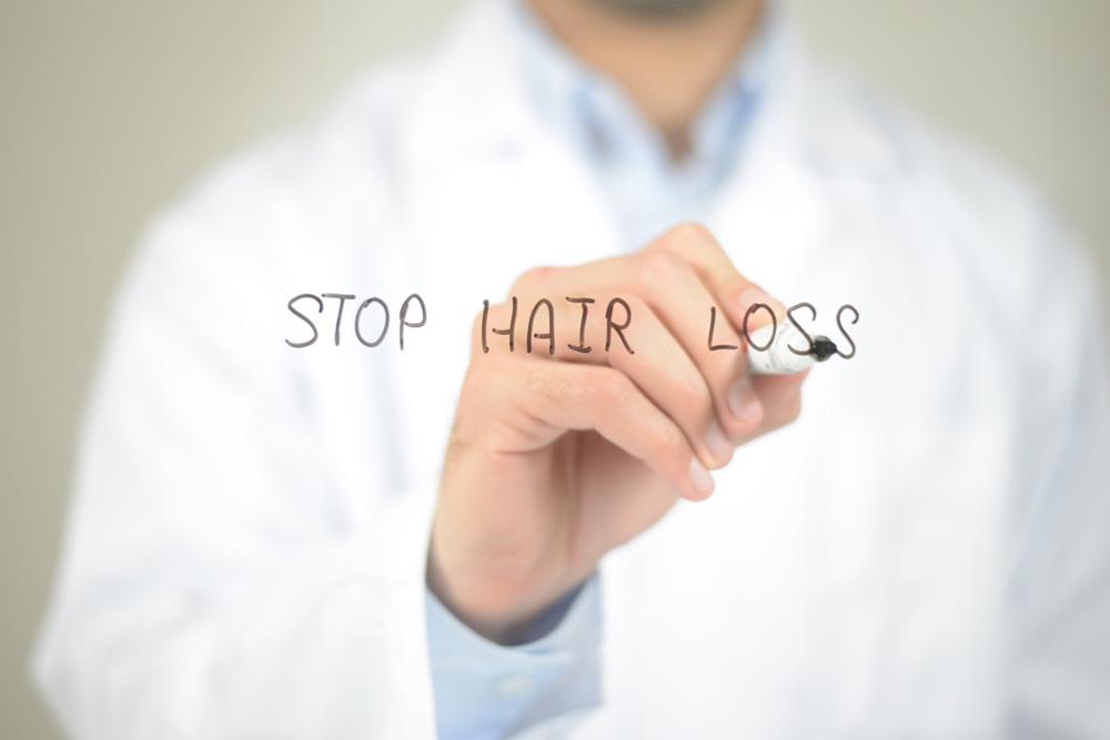 Ursachen von Haarausfall bei Frauen